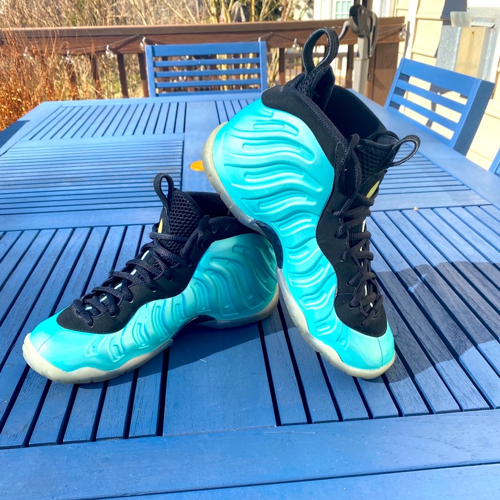 Nike foamposits